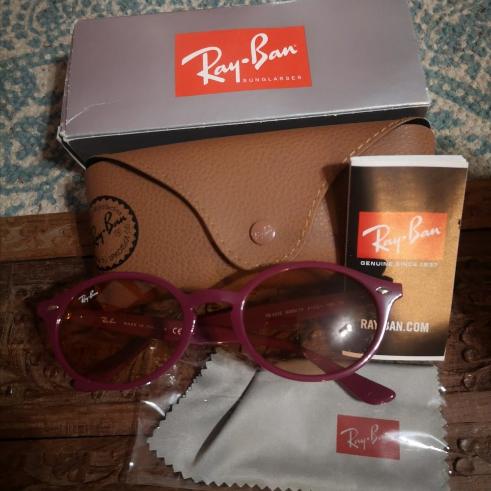 RAY-BAN 4315/638374 Magenta frames sunglasses New with case and box